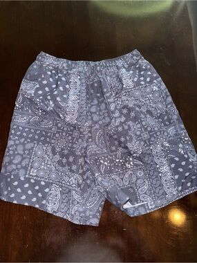 Boohoo Mens Black Paisley Bandana Athletic Shorts - M
